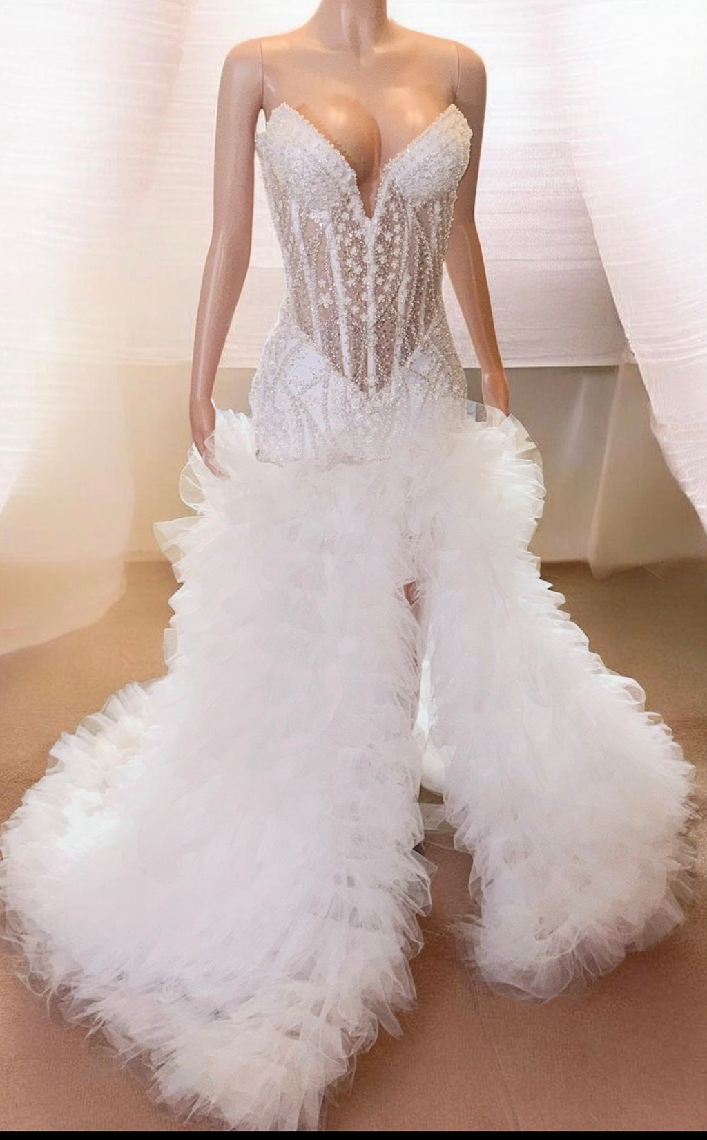 Kisa Gown